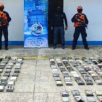 Descubren 230 kilogramos de cocaina escondidos en un barco de