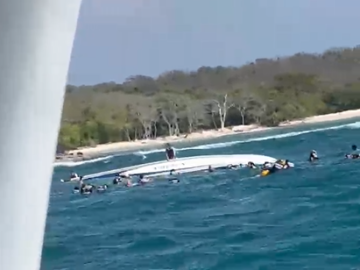 Turistas a bordo de la embarcacion Nevegamus naufragan en zona