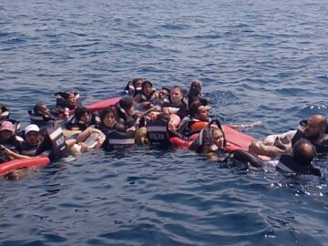 Turistas extranjeros naufragan en Las Islas del Rosario tras hundirse