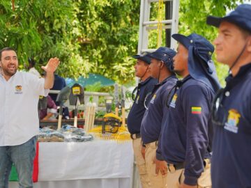 El gobernador equipo a los Guardianes de Mompox