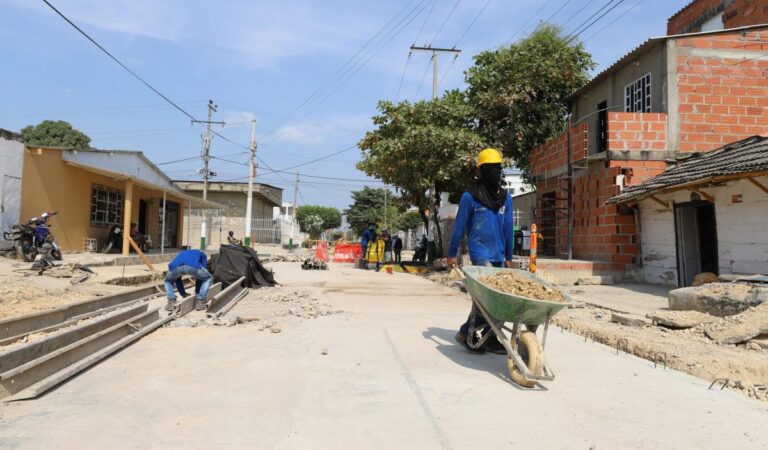 Gobernación ejecuta obras de mejoramiento vial en distintas zonas de Cartagena de manera simultánea. Gobernación ejecuta obras de mejoramiento vial en distintas zonas de Cartagena de manera simultánea.