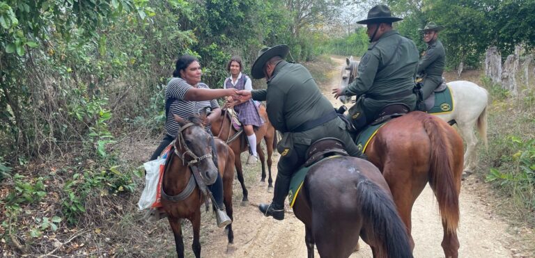 La Policia montada en Bolivar garantizo la seguridad durante la