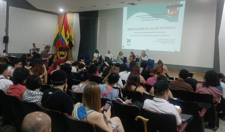 La formalización laboral en las Universidades Públicas del país corre peligro