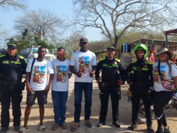 Las autoridades se unen a los nativos de Playa Blanca