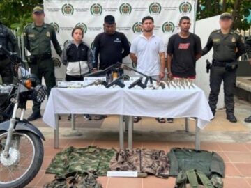 Acusan a 4 individuos por delitos relacionados con actividades criminales