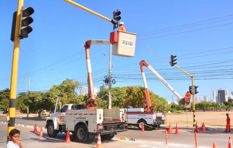 Los principales adversarios del sistema semaforico de Cartagena Afinia y