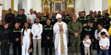 1750996587 Celebraron los 63 anos de la Policia de Bolivar en