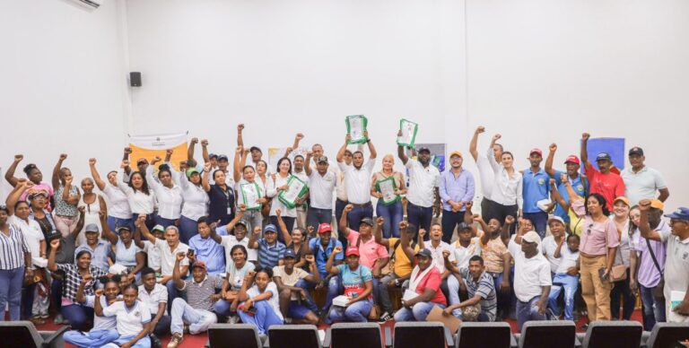 Agencia de Tierras otorga 207 titulos de propiedad en 7