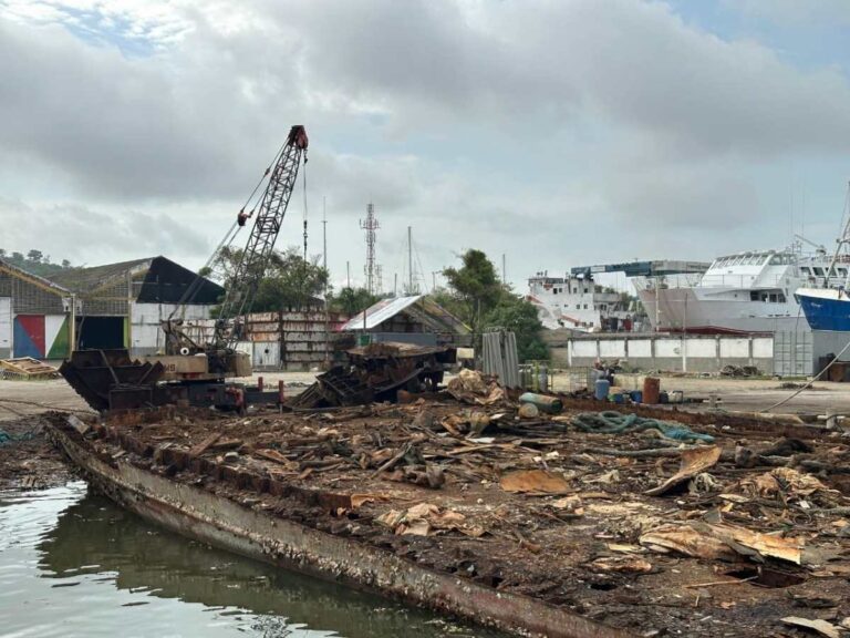 Capitania de Puerto de Cartagena avanza en la ejecucion de