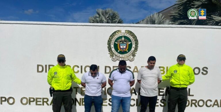Carcel para cinco policias implicados en una red de explotacion