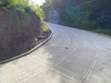 Concluyen los trabajos de pavimentacion en la via terciaria de