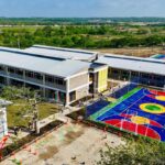 El alcalde Dumek Turbay anuncia becas universitarias y energia solar