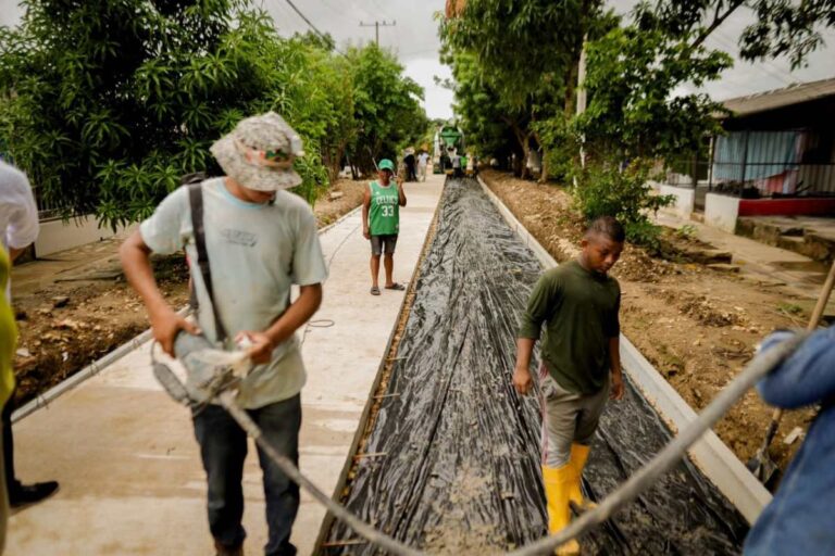 El alcalde Dumek Turbay presenta nuevos proyectos para Barrios Unidos