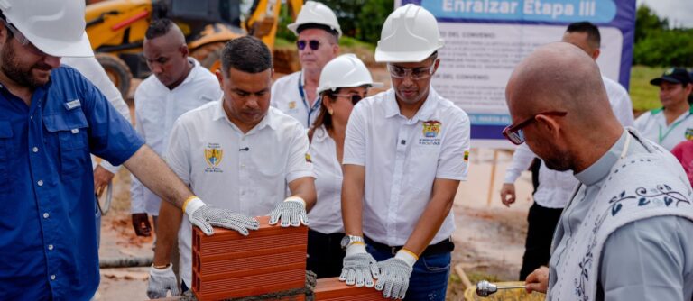 Gobernacion reanuda la construccion de 300 viviendas en San Pablo