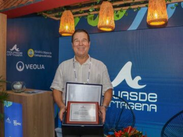 Reconocimiento especial por sus 30 anos de servicio Aguas de