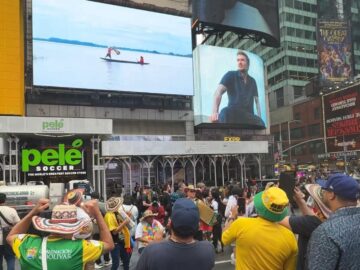 Times Square celebro una fiesta del orgullo bolivarense