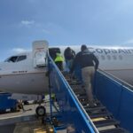 Ejecutan la expulsion de un norteamericano que protagonizo actos violentos