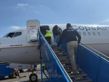 Ejecutan la expulsion de un norteamericano que protagonizo actos violentos