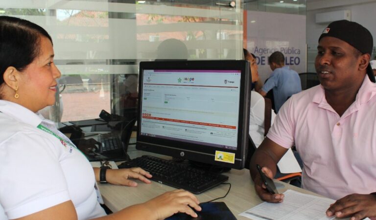 El Sena da impulso a más de 20 mil vacantes a nivel nacional en ExpoEmpleo, con 267 ofertas laborales disponibles en Bolívar.