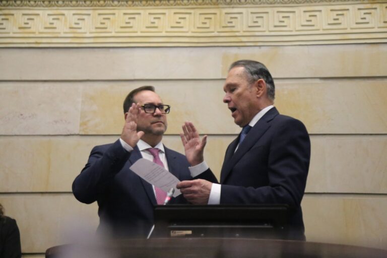 El Senado elige a Lidio Garcia Turbay como presidente del