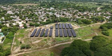 Entrega del primer parque solar fotovoltaico por parte del Gobierno