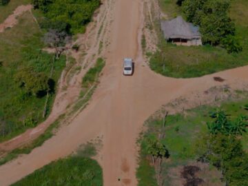 Fondo Adaptacion e Invias firman acuerdo para restaurar 200 caminos