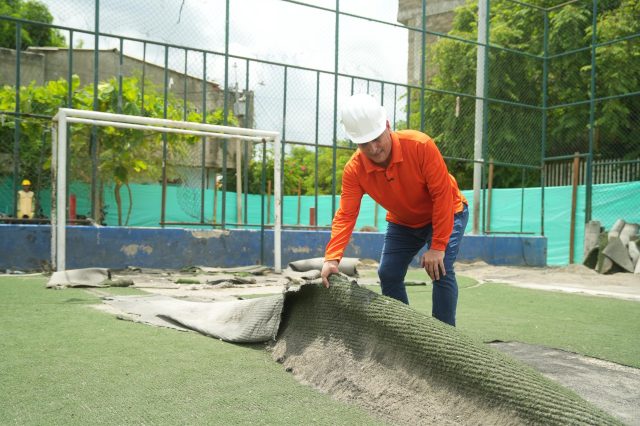 Inicio la restauracion de la Cancha del barrio Fredonia