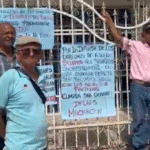 Protesta afuera del Acueducto Regional de la Linea en Santa