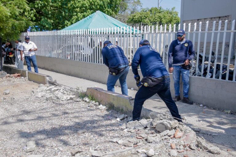 Recuperan area verde invadida ilegalmente en el sur de Cartagena