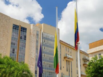 Bolivar se une al propietario nacional por el fallecimiento del