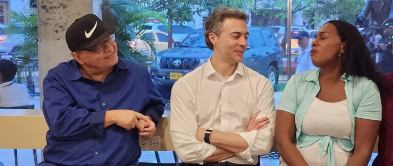 Daniel Quintero se reunio con lideres comunitarios en Cartagena Bolivar