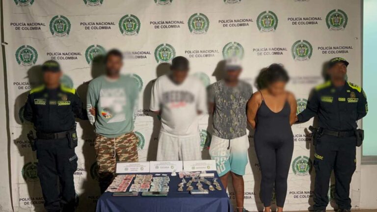 Miembros de la banda de microtrafico en el centro de