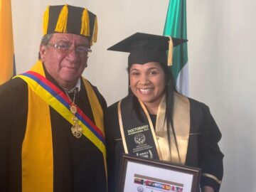 Otorgan Doctorado Honoris Causa a la alcaldesa de San Jacinto Bolivar