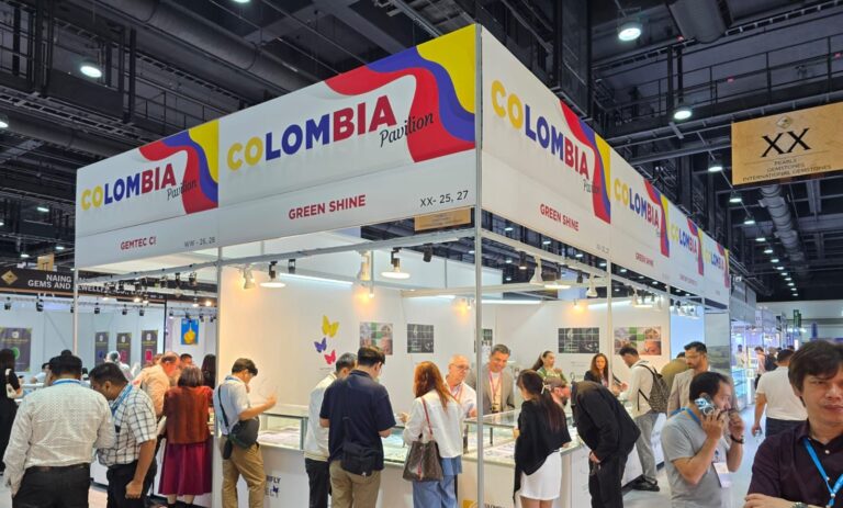 Colombia brilla en Asia con sus esmeraldas en las ferias