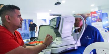 Compromiso con la salud SuperGiros junto a la Lotería de la Cruz Roja lideran jornada de salud visual