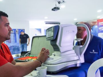 Compromiso con la salud SuperGiros junto a la Lotería de la Cruz Roja lideran jornada de salud visual