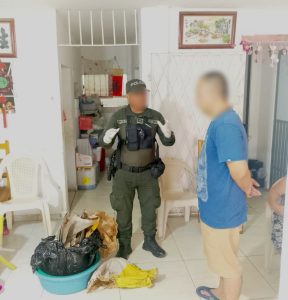 Detenido en Cartagena ciudadano chino con 26 aletas de tiburon