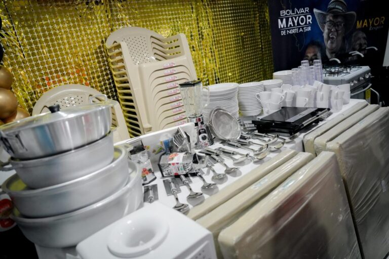 Proporcionan dotacion a los Centros de Vida en Clemencia y