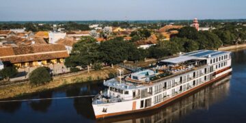 AmaMelodia El Segundo Crucero Turistico que Navega por el Rio