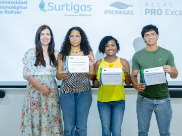 Beneficiarios de las Becas Pro Excelencia 2025 de Surtigas dan