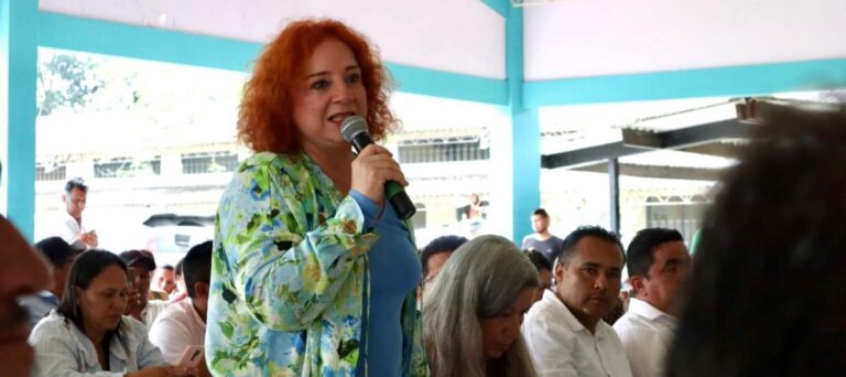 Limitan el derecho al voto en la consulta abierta del