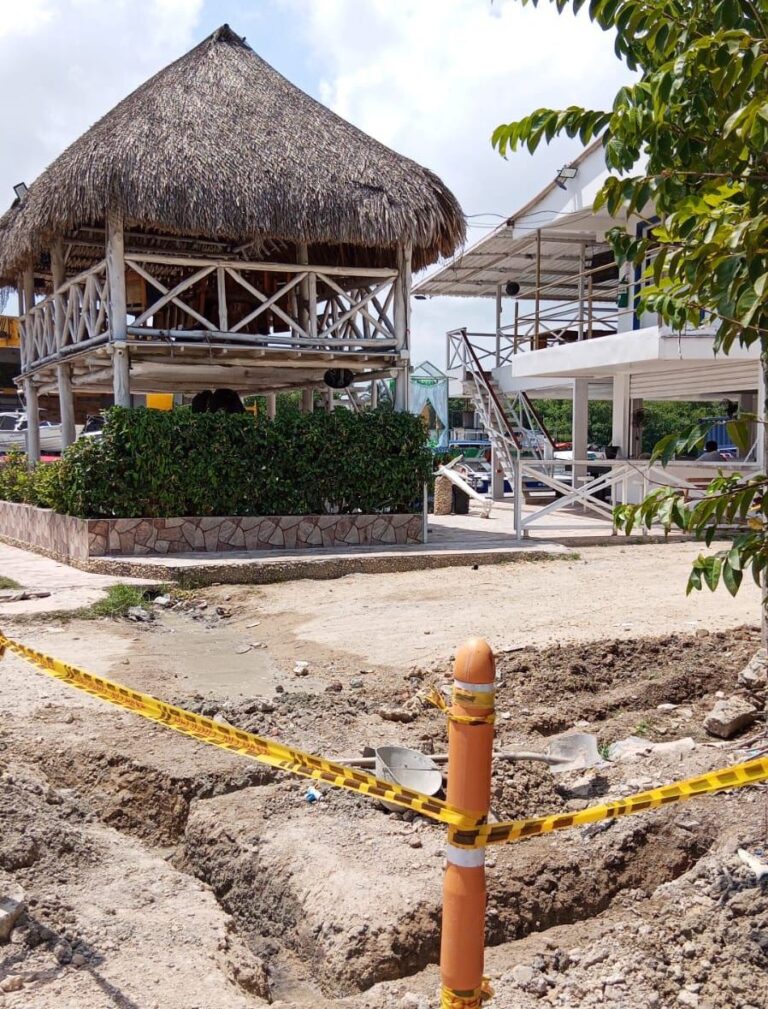 Revelan conexiones ilegales de agua potable en un hotel y