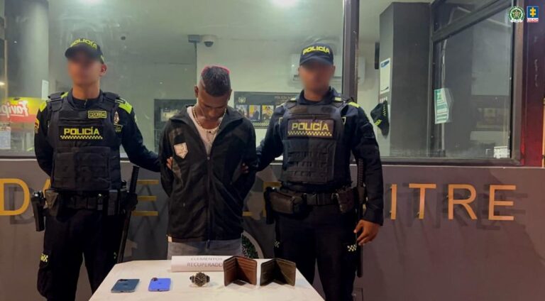 Adulto y menor de edad procesados por robo en un