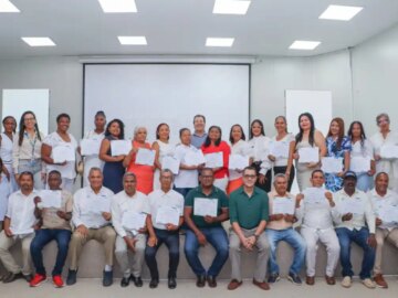 Con exito concluye el primer diplomado del Programa Civis Lab