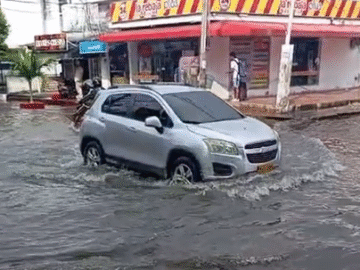 Crespo cuenta con piscina en la Calle 70 Crespo se