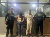 Cuatro personas incluyendo una mujer acusadas de participar en varios