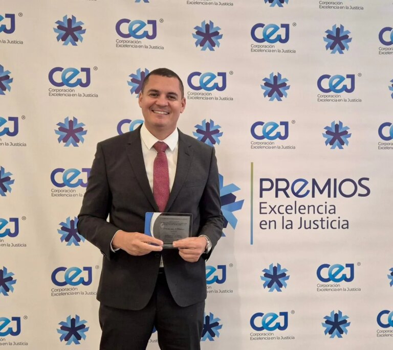 El Programa Justo Bolivar galardonado con el Premio Excelencia a