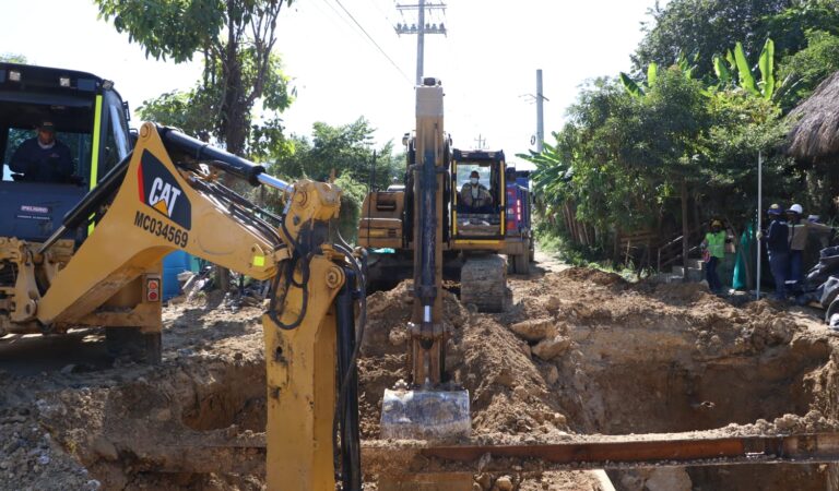 Emergencia resuelta tras la ruptura de un tubo de agua cruda en Henequén.