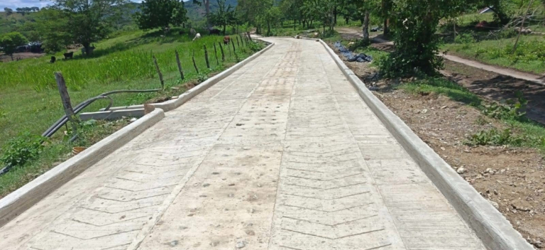 En la zona rural de Carmen de Bolivar Invias entrega