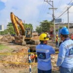 Fuga en la tuberia del sistema de acueducto deja sin